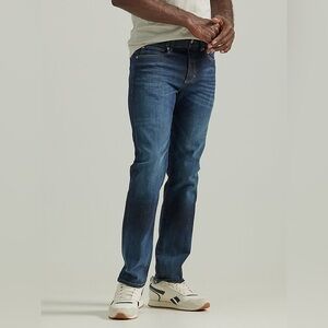 MEN'S EXTREME MOTION SLIM STRAIGHT LEG JEAN dark blue